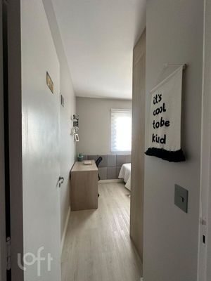 Image 17 - 881724