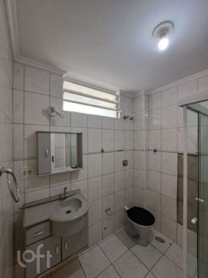 Image 7 - 881726