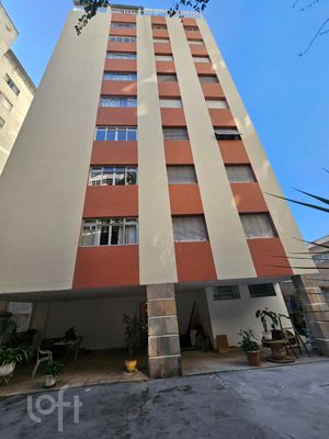 Image 17 - 881729