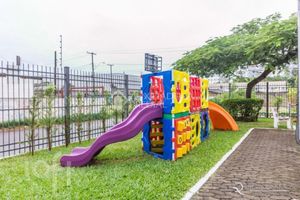 Image 14 - 881730