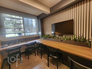 Image 14 - 881731