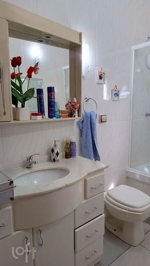 Image 9 - 881732