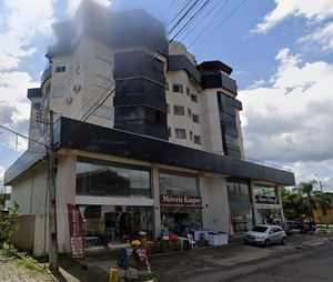 Image 31 - 881733