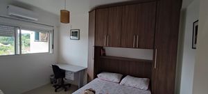Image 12 - 881733