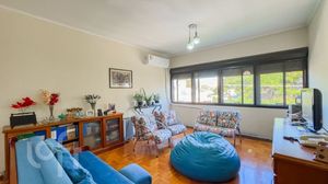 Image 3 - 881736