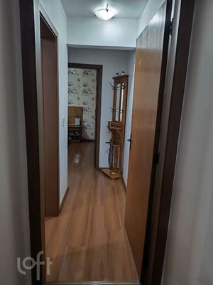 Image 24 - 881744