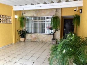 Image 9 - 881745