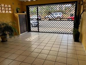 Image 8 - 881745