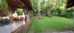 Image 4 - 881750