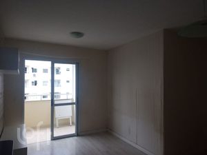 Image 9 - 881752