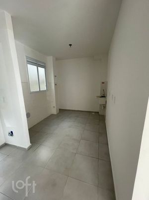 Image 16 - 881755