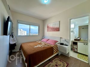 Image 9 - 881759