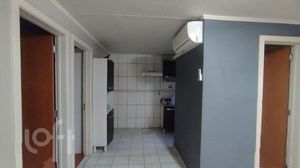 Image 6 - 881760
