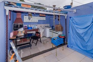 Image 11 - 881769