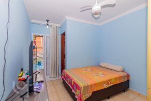 Image 19 - 881769
