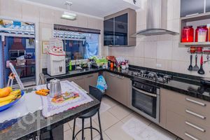 Image 10 - 881769