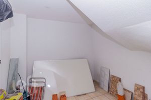 Image 41 - 881769