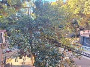 Image 4 - 881773