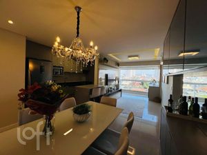 Image 1 - 881774