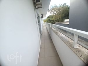 Image 30 - 881777