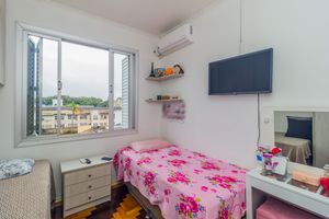 Image 7 - 881780