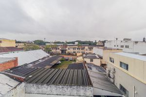 Image 12 - 881780