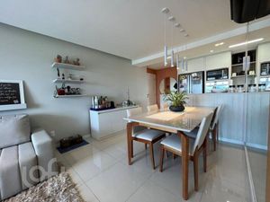 Image 3 - 881781