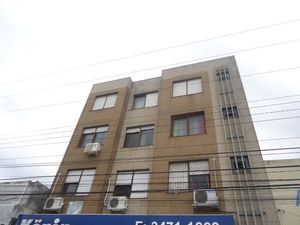 Image 8 - 881784