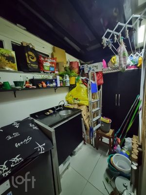 Image 4 - 881788
