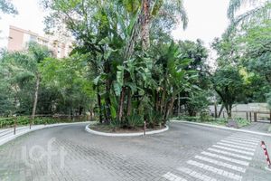 Image 41 - 881894
