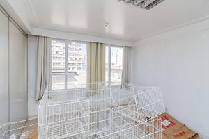 Image 7 - 881909
