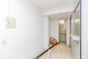 Image 11 - 881909