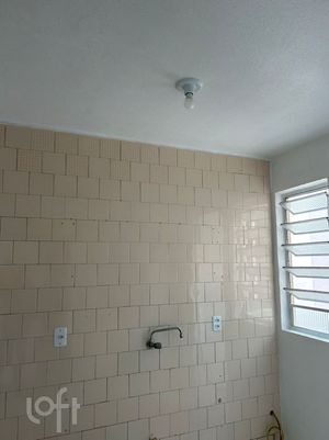 Image 10 - 881911