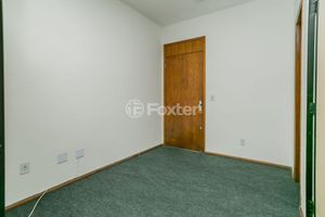 Image 2 - 881975