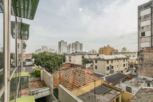 Image 15 - 881975