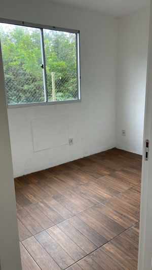 Image 5 - 881987