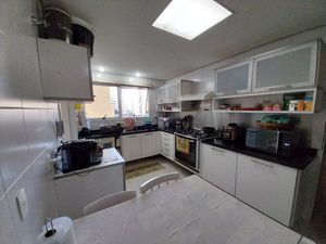 Image 4 - 882026