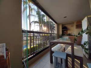 Image 2 - 882026