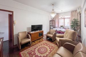 Image 8 - 882033