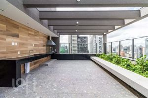 Image 17 - 882047