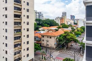 Image 14 - 882047