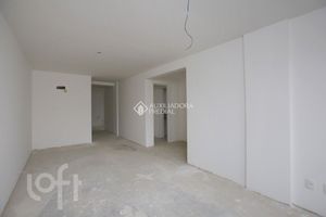 Image 2 - 882061