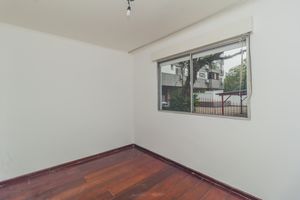 Image 21 - 882062