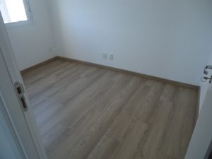 Image 3 - 882064