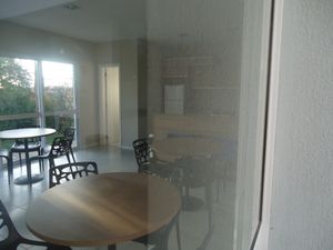 Image 14 - 882064
