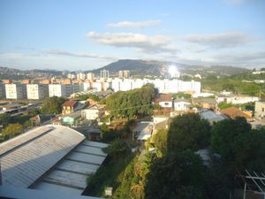 Image 7 - 882064