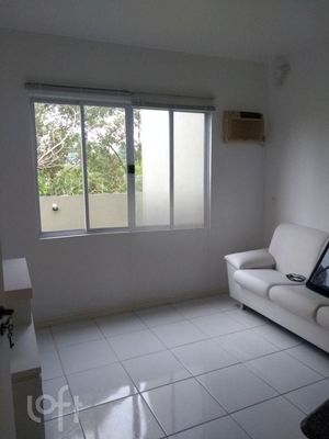 Image 9 - 882066