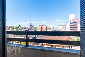 Image 3 - 882099