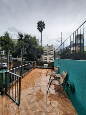 Image 33 - 882101