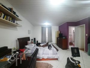 Image 27 - 882101